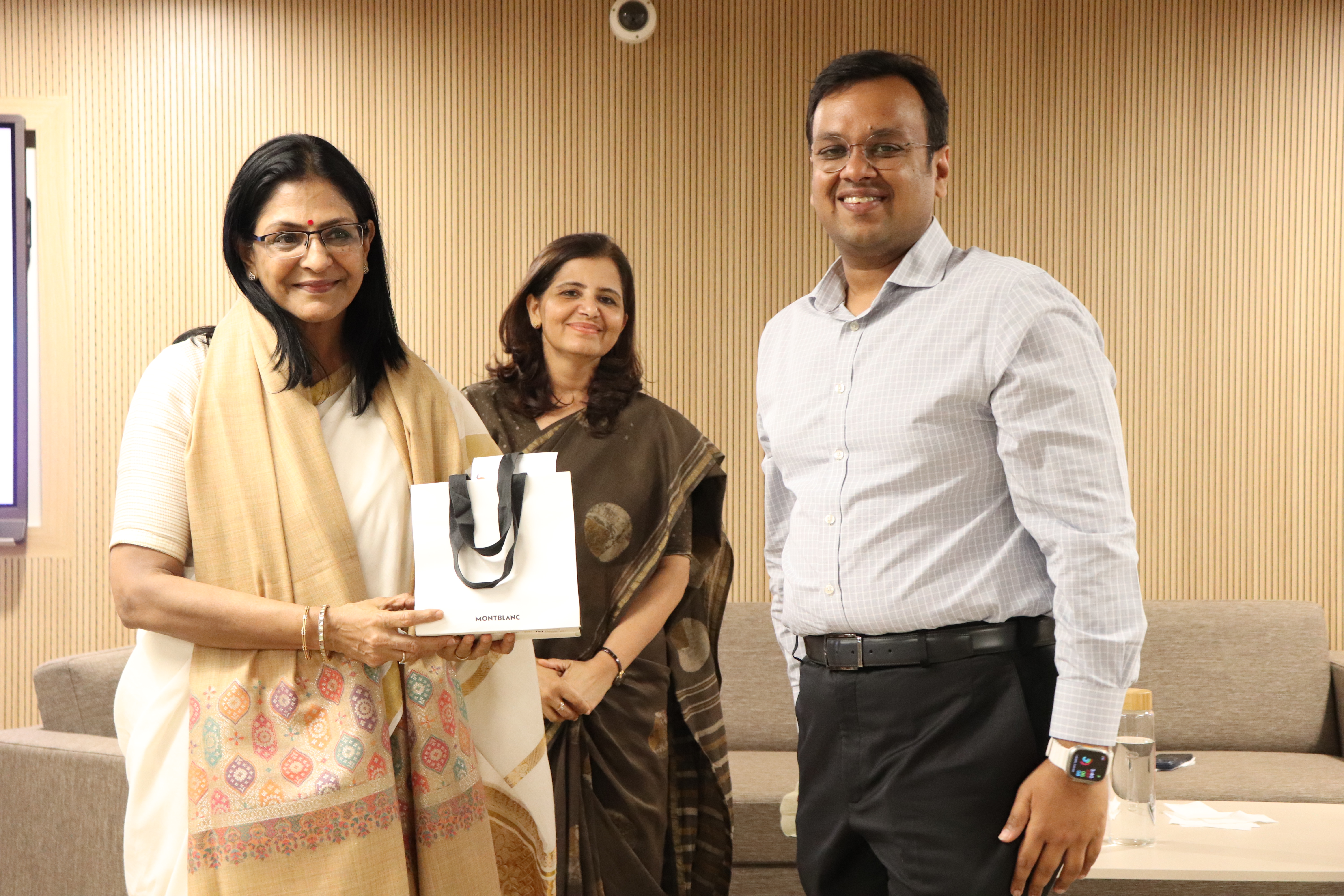 Farewell of Dr. Kavita Pathak, Director Lucknow Campus
